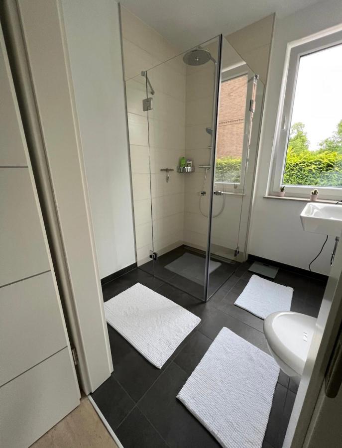 Haushalfte Mit Garten, Kamin, Grill & Whirlpool Nahe Ber Berlin