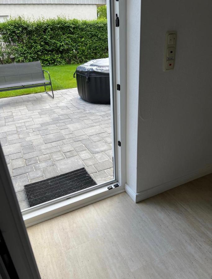 Haushalfte Mit Garten, Kamin, Grill & Whirlpool Nahe Ber * Berlin